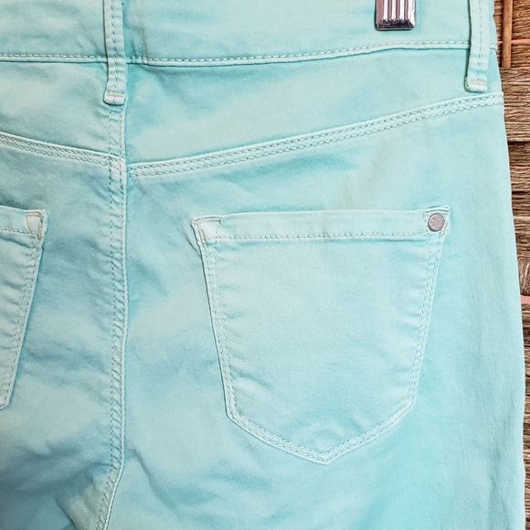 Topshop Moto Leigh Skinny Jeans in Aqua - Picture 5 of 7
